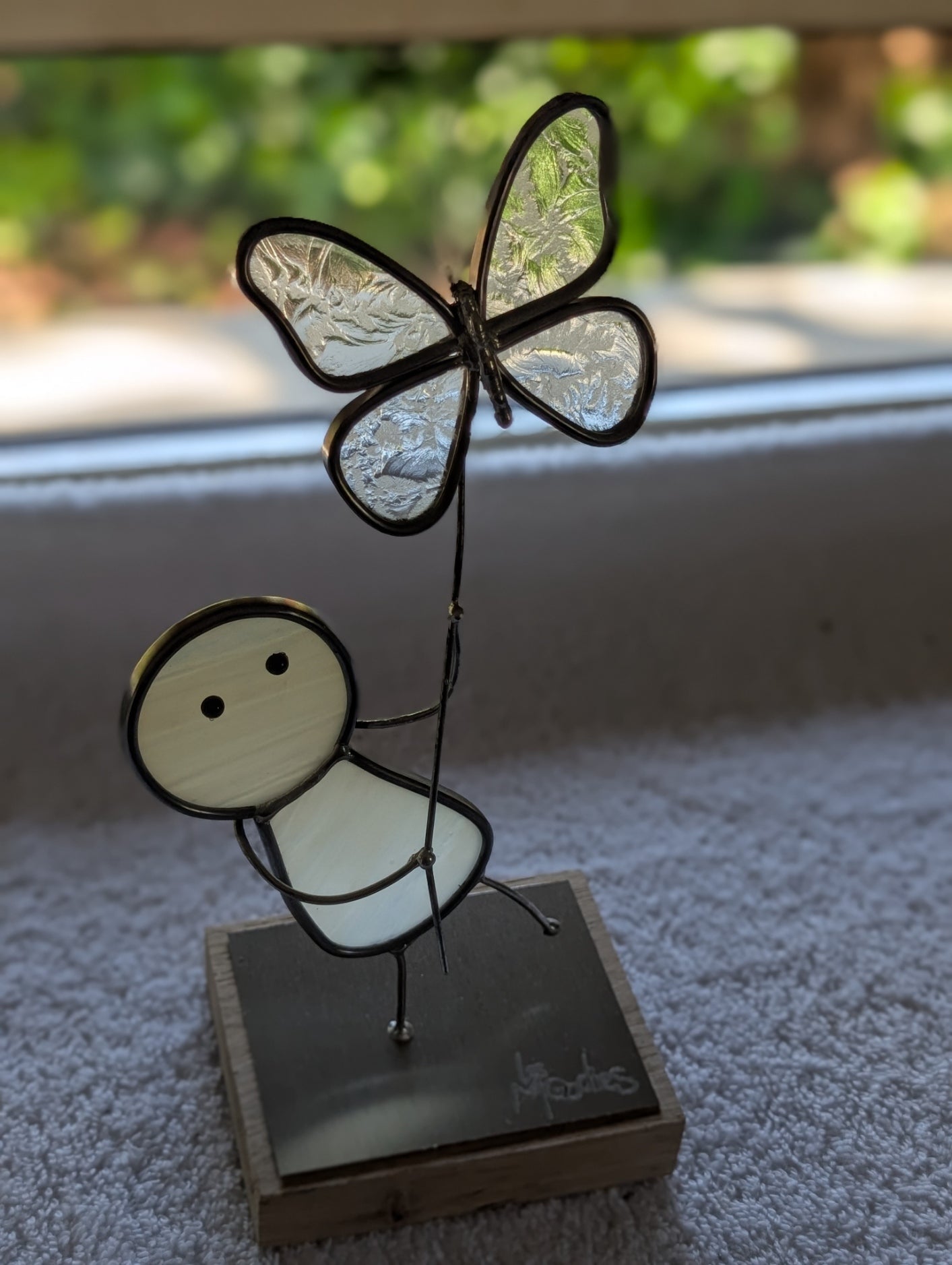 Zéphyr – Papillon artisanal en vitrail Tiffany